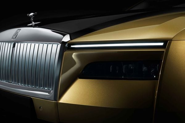 Rolls-royce Spectre é o primeiro modelo 100% elétrico da marca