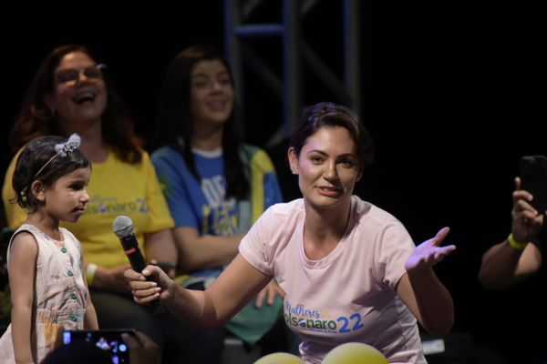 Às vésperas do segundo turno, Michelle Bolsonaro discursa em evento "Mulheres com Bolsonaro", em Vitória por Vitor Jubini/AG