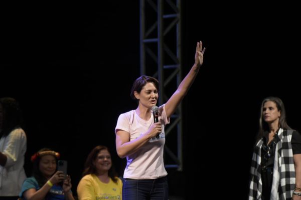 Às vésperas do segundo turno, Michelle Bolsonaro discursa em evento "Mulheres com Bolsonaro", em Vitória por Vitor Jubini/AG