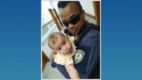 Bebê Rubia foi salva pelos agentes Sather e Miranda, da Guarda Municipal da Serra