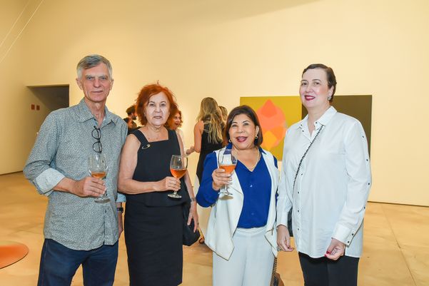 Exposição "Biomas" das artistas Gisele Camargo e Adriana Vignoli 