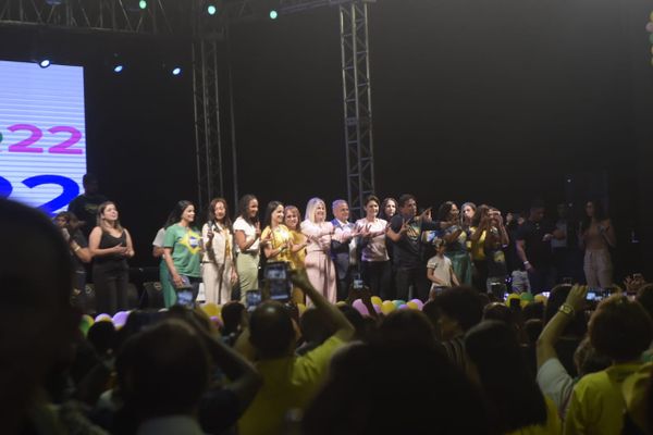 Mulheres com Bolsonaro: primeira-dama Michelle Bolsonaro, se reuniu com líderes políticos e religiosos em Vitória por Vitor Jubini/AG