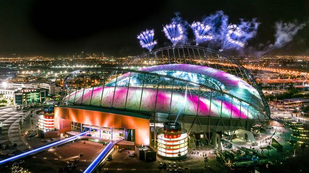 Oito estádios foram selecionados para os jogos do Mundial. Climatização e recursos tecnológicos são os destaques das arenas