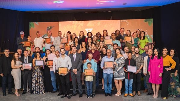 Prêmio Biguá Sustentabilidade, que aconteceu na noite de quinta-feira (21), em Colatina, premiou 14 projetos da área ambiental de municípios do Noroeste do Espírito Santo; veja os ganhadores