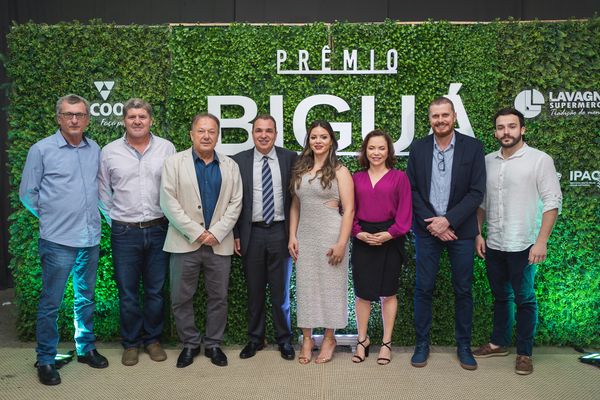 O prefeito de Colatina, Guerino Balestrassi (o terceiro à esquerda), marcou presença no evento.