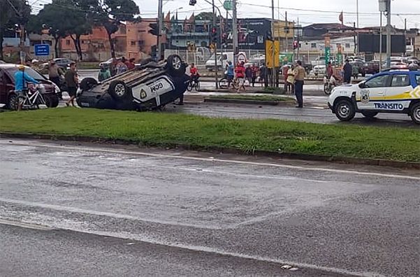 Acidente na BR 101, na Serra
