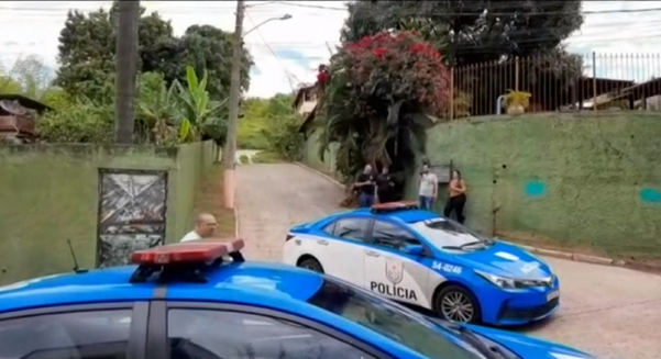 Polícia Federal e Bope fazem cerco a casa de Roberto Jefferson no interior do Rio de Janeiro