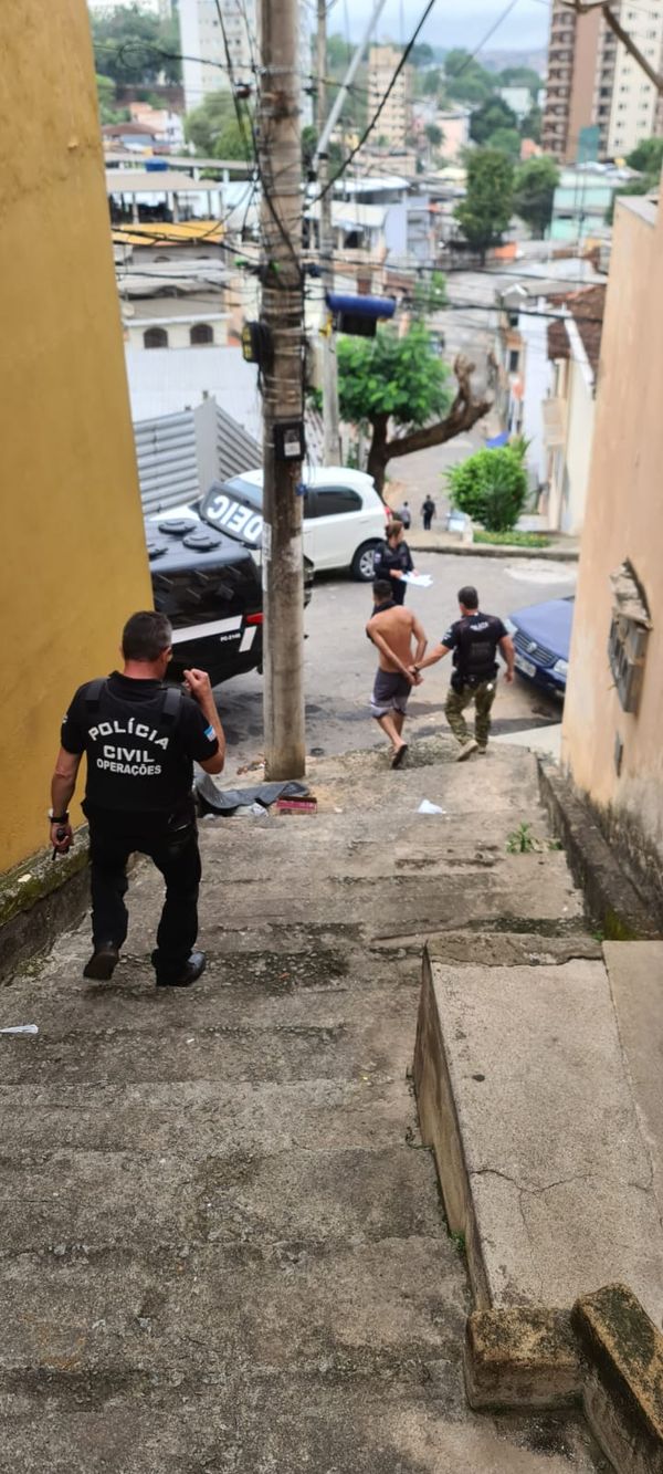 A Polícia Civil prendeu cinco foragidos da justiça em Cachoeiro de Itapemirim por Divulgação \ PC