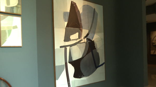 Os quadros são do artista plástico cachoeirense Moacyr Travaglia por Carlos Barros