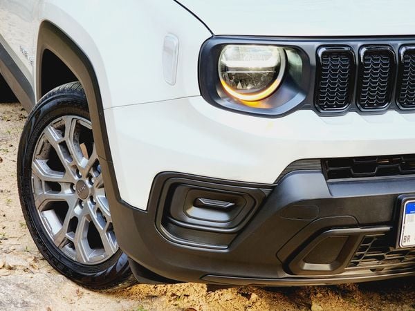 Versão Sport é a entrada do Jeep Renegade com novo motor 1.3 turbo