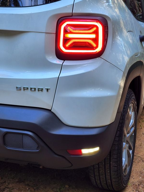Versão Sport é a entrada do Jeep Renegade com novo motor 1.3 turbo