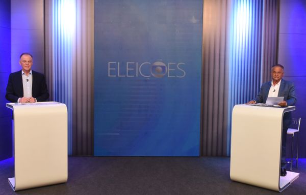 Renato Casagrande (PSB) e Carlos Manato (PL), candidatos ao governo do Espírito Santo, durante debate da TV Gazeta no segundo turno das Eleições 2022