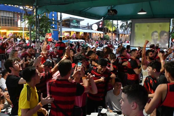 Flamengo vence o Atlético-PR por 1 a 0 e é tricampeão da Libertadores por Fernando Madeira