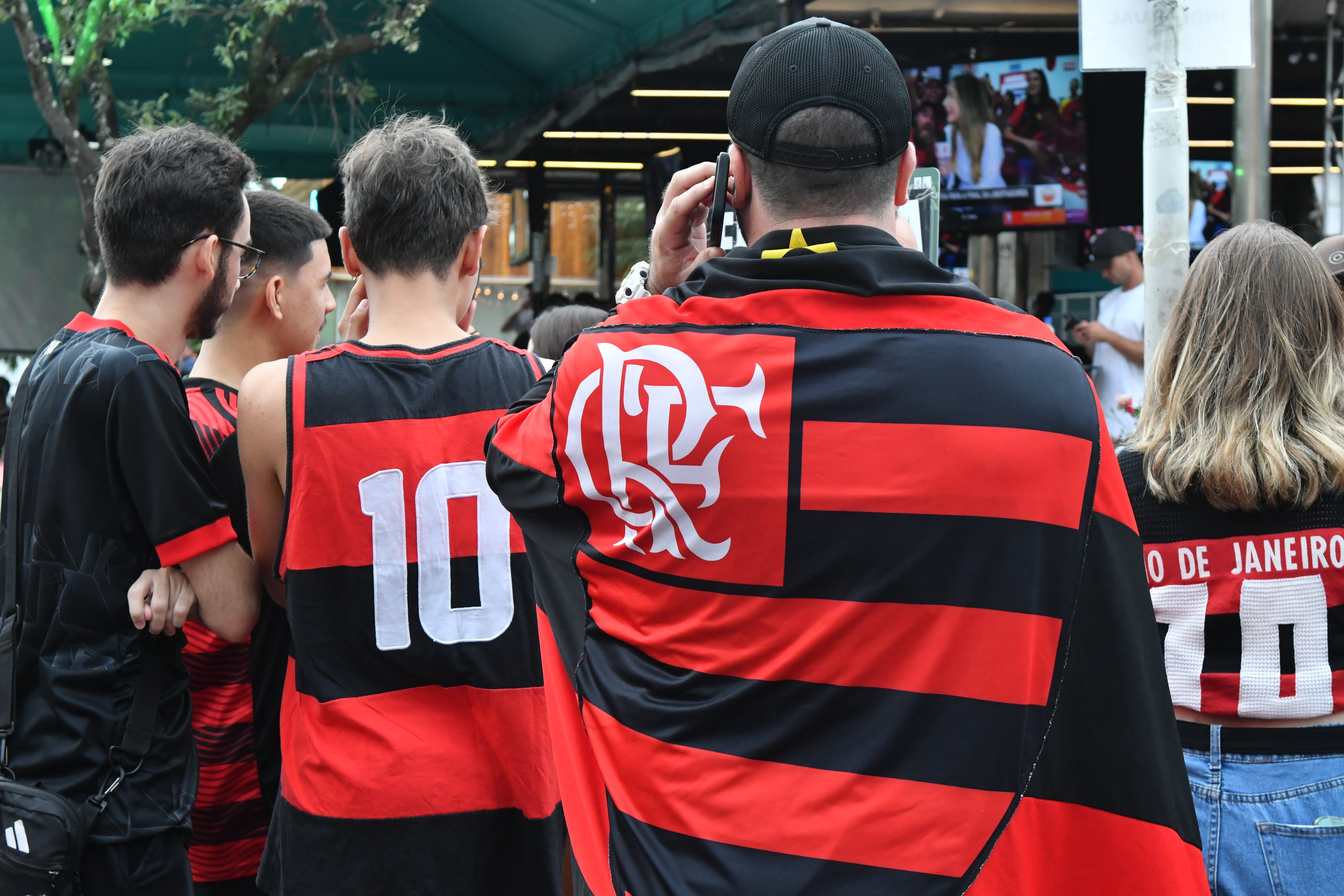 A Gazeta  Bares do ES fazem promoções para jogo do Flamengo na Libertadores