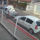 Imagem - Homem rouba freezer em carroceria de caminhonete e foge em Vitória