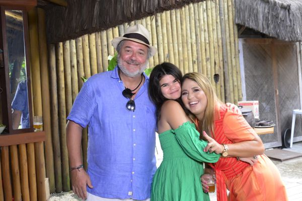 Luiz Paulo Vellozo Lucas, Julia e Roberta Furtado