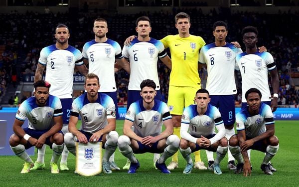 Seleção da Inglaterra chega contestada na Copa, apesar da boa campanha na Euro 2020