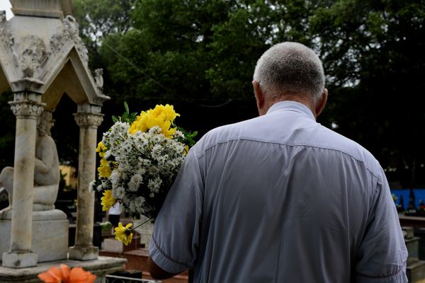 Cemitério de Santo Antônio em Vitória por Fernando Madeira