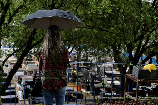 Cemitério de Santo Antônio em Vitória por Fernando Madeira