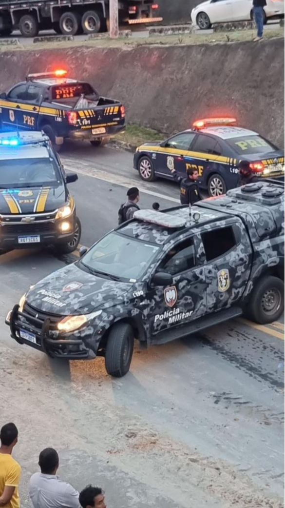 Vias foram desbloqueadas em Linhares na tarde desta quarta (02)