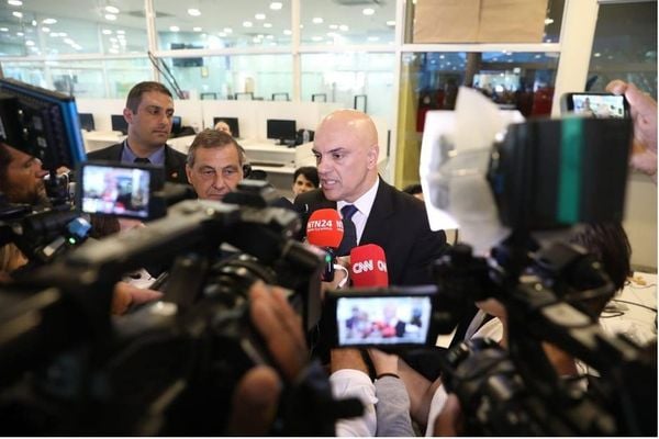 O presidente do TSE, ministro Alexandre de Moraes, condenou atos antidemocráticos de bolsonaristas que não reconhecem o resultado das eleições