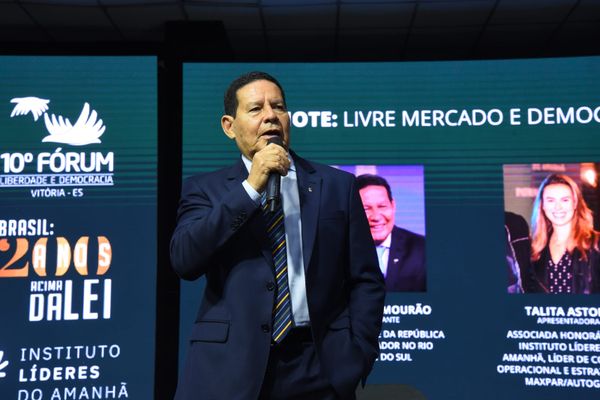 O vice-presidente Hamilton Mourão participa do Fórum Liberdade e Democracia, promovido pelo Líderes do Amanhã, em Vitória