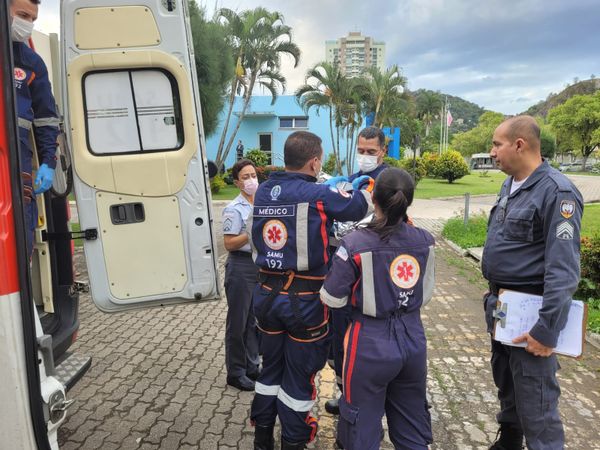 A equipe do Notaer fez o resgate da criança em Muqui e a levou para o hospital, em Vitória, de helicóptero  por Notaer
