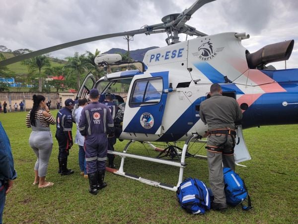 A equipe do Notaer fez o resgate da criança em Muqui e a levou para o hospital, em Vitória, de helicóptero  por Notaer