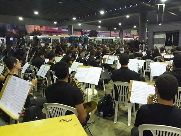Orquestra Sinfônica do ES fará concertos natalinos em terminais