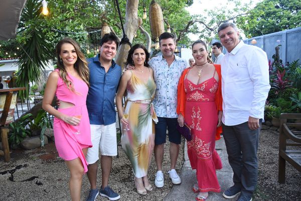 Michelle e Saulo Pimentel, Carla Lacerda e Jonas Giacomin, Jaque Devens e Francisco Carvalho