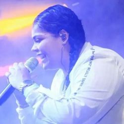 A cantora Laila Orlande