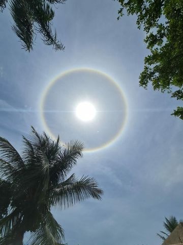 Fenômeno halo solar chama a atenção no céu do ES por Michelli Angeli