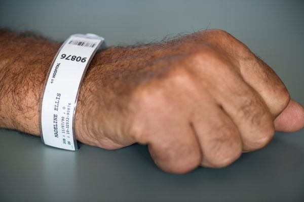 Pulseira de hospital, pulseira do paciente