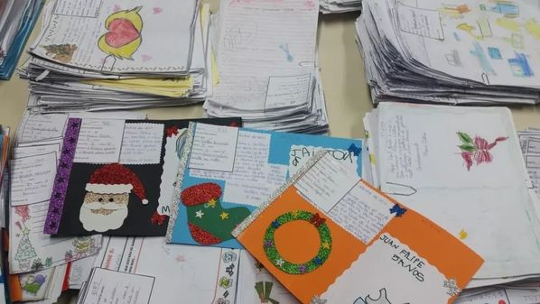 Cerca de 7 mil cartinhas de crianças estão disponíveis para a adoção nas agências participantes, no Shopping Vitória e no site oficial