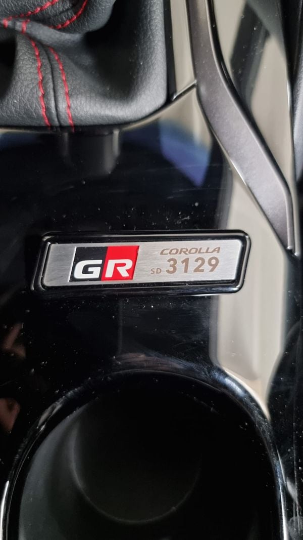 A surpreendente experiência de condução do Toyota Corolla GR-S 2023