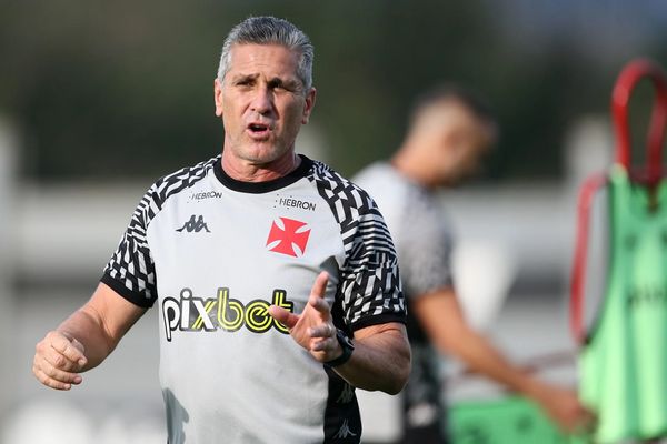 A Gazeta | Vasco Dispensa Jorginho E Sonha Em Ter Vojvoda Como Novo Técnico