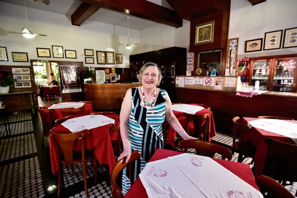 Ruth Alves da Silva é dona do Restaurante São Pedro