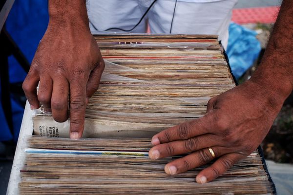 Viva Golias: discotecagem com vinil em homenagem a Valter Vieira da Silva, o Golias por Fernando Madeira