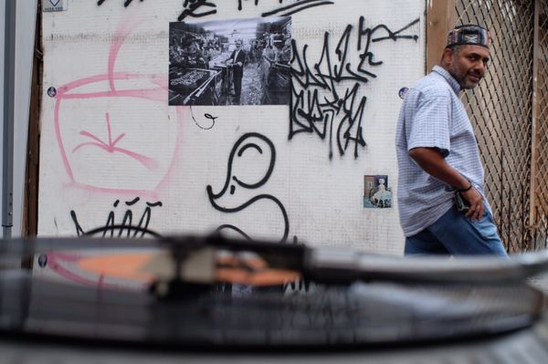 Viva Golias: discotecagem com vinil em homenagem a Valter Vieira da Silva, o Golias por Fernando Madeira