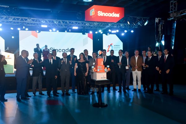 Festa de 25 anos do Sincades