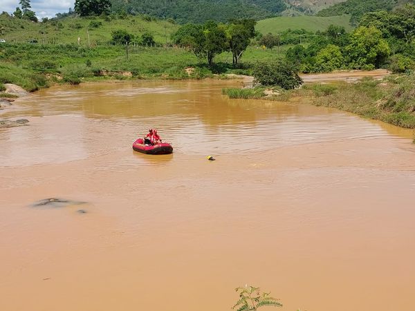 Padrasto e enteada mergulham em rio em Alegre e desaparecem por Bruna Hemerly 