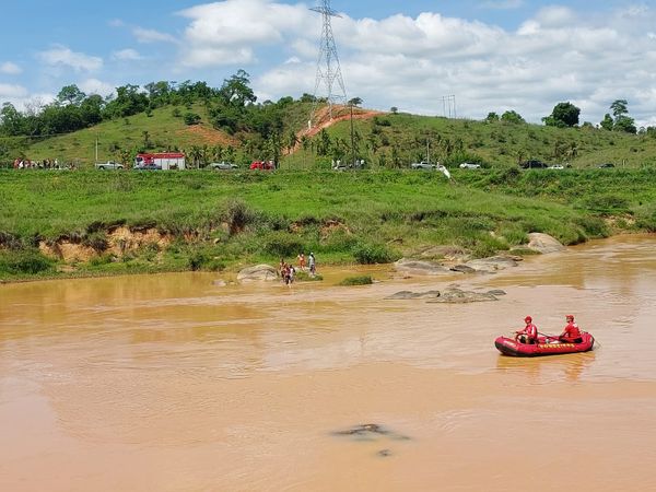 Padrasto e enteada mergulham em rio em Alegre e desaparecem por Bruna Hemerly 