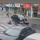 Imagem - Carro arrasta moto, desvia e vai embora sem parar em Linhares; veja vídeo