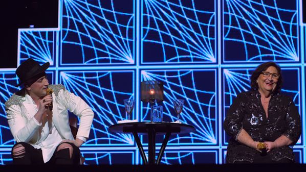 Produção vai selecionar candidatos para interpretar o também apresentador em sua infância e fase adulta