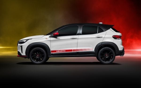 Aplicações da marca estão em todo o SUV por Fiat/Divulgação