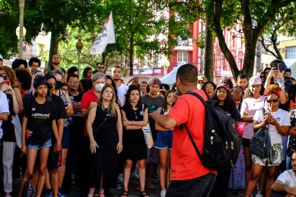 Marcha contra o extermínio da juventude negra nas ruas do Centro de Vitória por Fernando Madeira