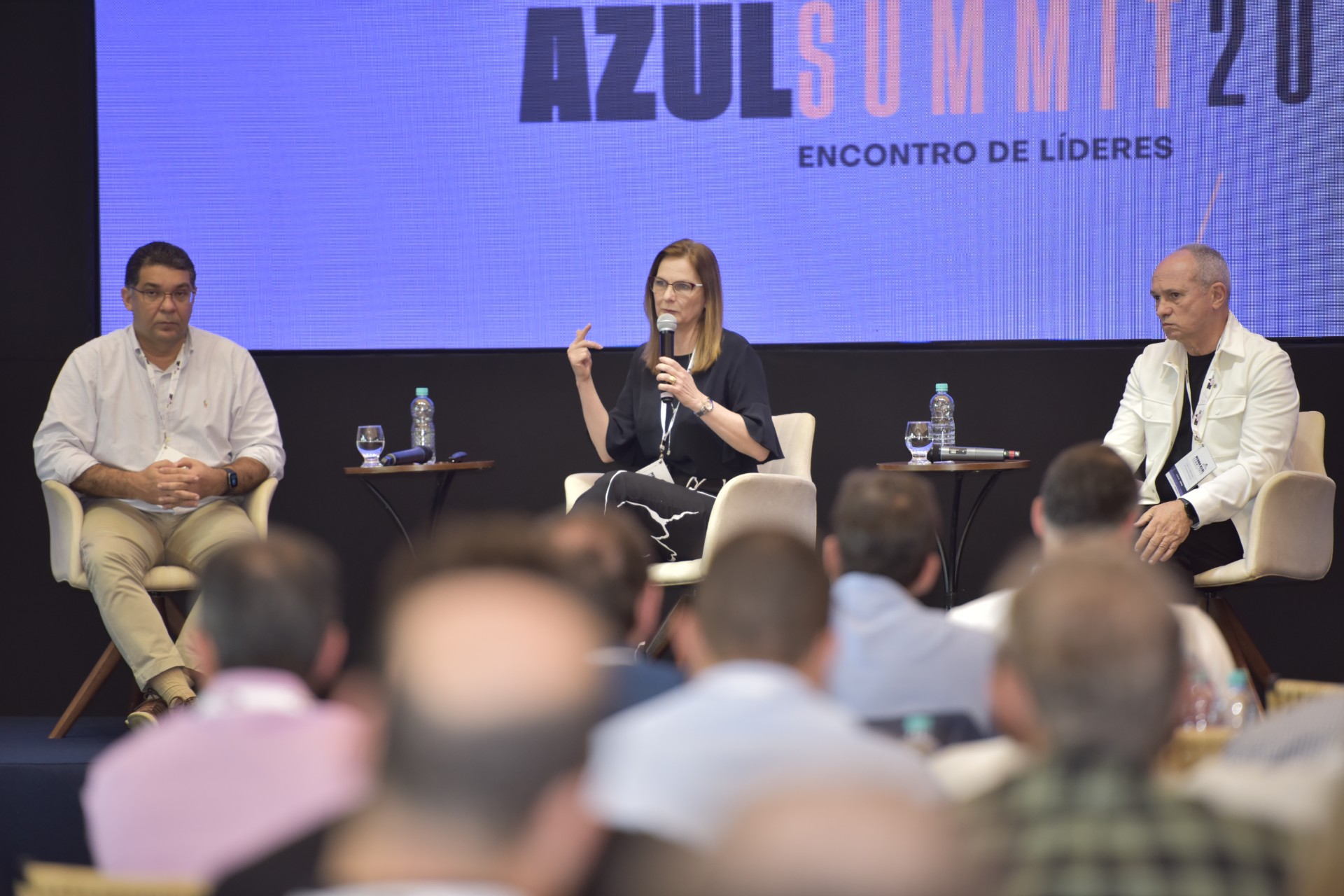 Ana Paula Vêscovi, Paulo Hartung e Mansueto Almeida afirmaram,  no Pedra Azul Summit, que o Brasil tem grandes oportunidades de crescimento, mas, para isso, precisa fazer o dever de casa, que passa pelo controle das contas públicas