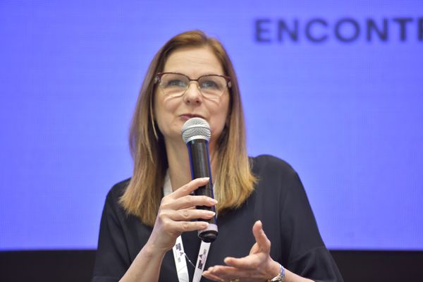 Ana Paula Vêscovi, ex-secretária do Tesouro Nacional, no Pedra Azul Summit