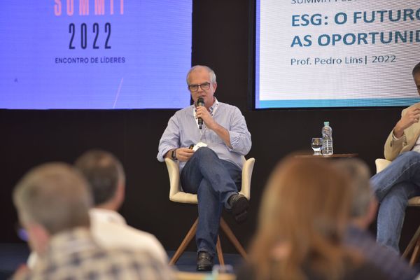 Segundo dia Pedra Azul Summit Painel ESG
