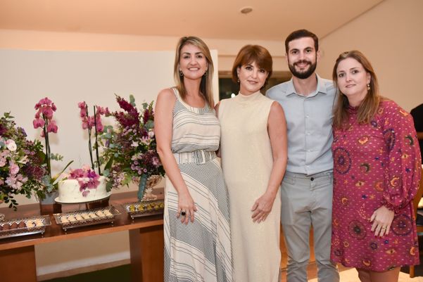 Solange Lube e os filhos Priscila, Daniel e Renata Lube